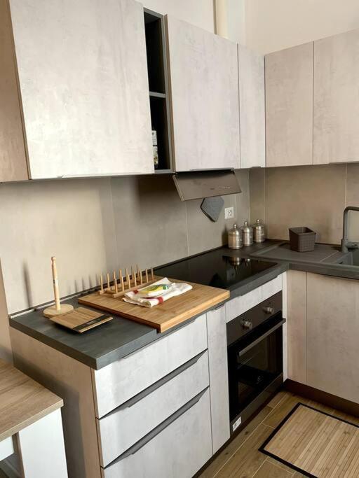 Appartamento Con Terrazzo Sui Tetti Milanesi Экстерьер фото