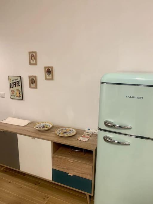 Appartamento Con Terrazzo Sui Tetti Milanesi Экстерьер фото